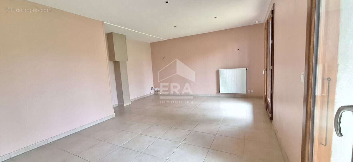 Maison à CONFRANCON