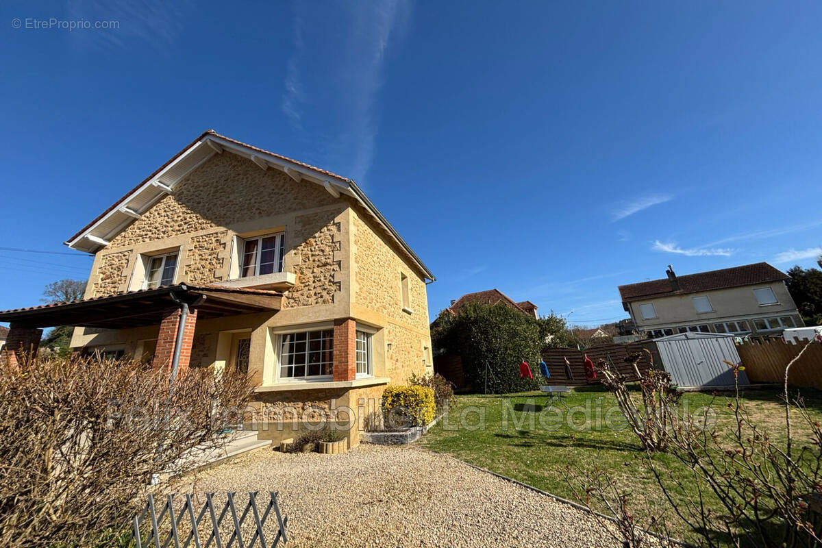 Maison à SARLAT-LA-CANEDA