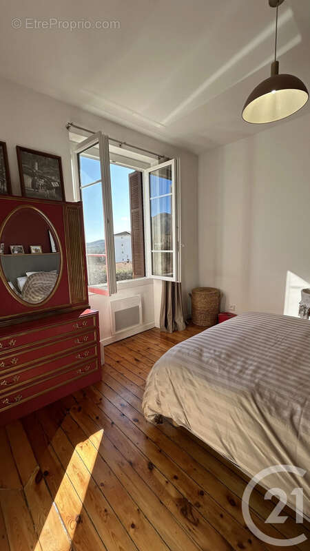 Appartement à CORTE