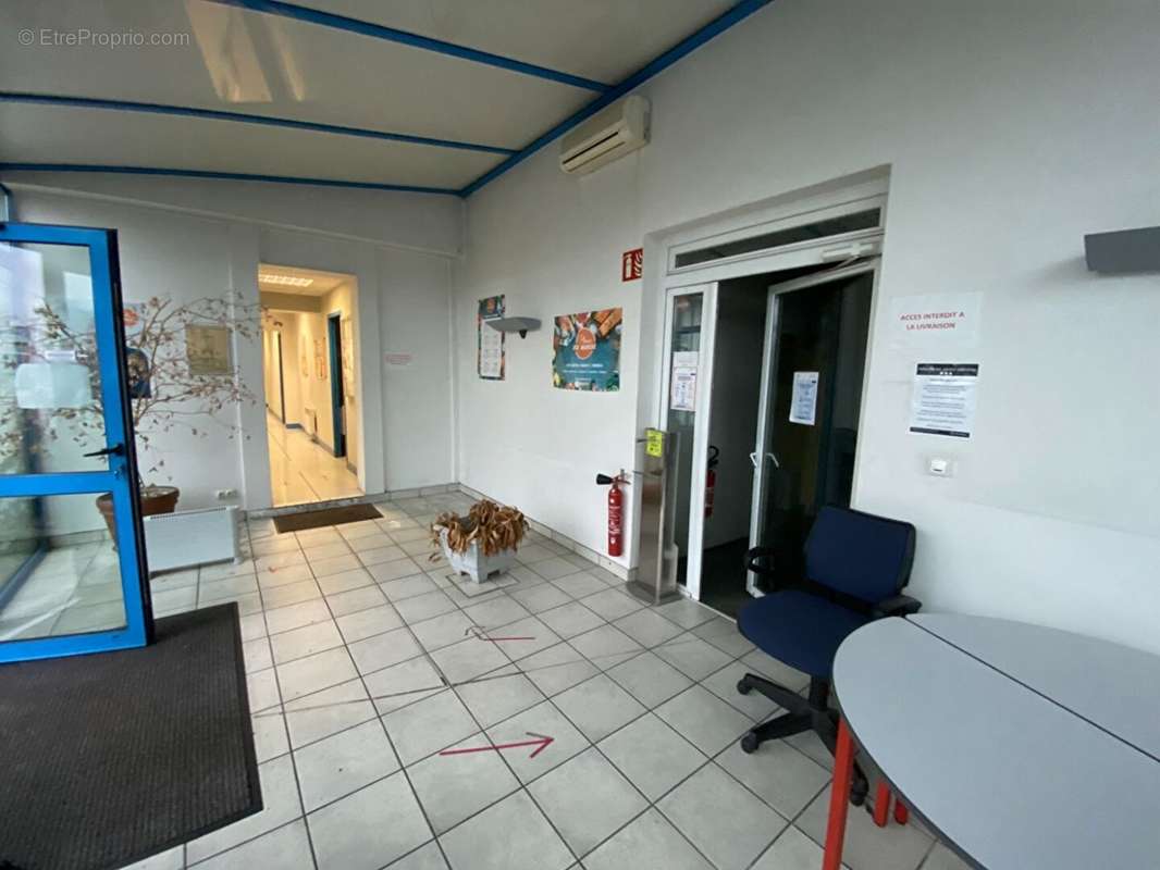 54833519d.jpg - Commerce à SERRES-CASTET