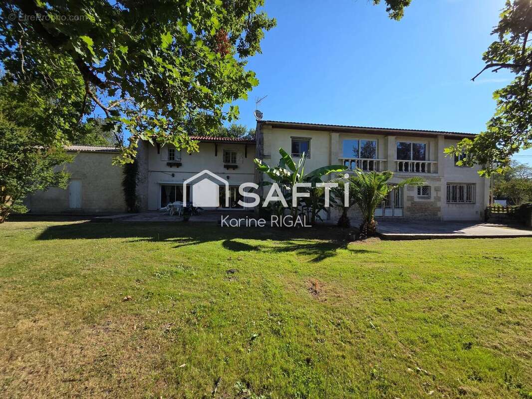 Maison 340 m² à Reignac  - photo 4