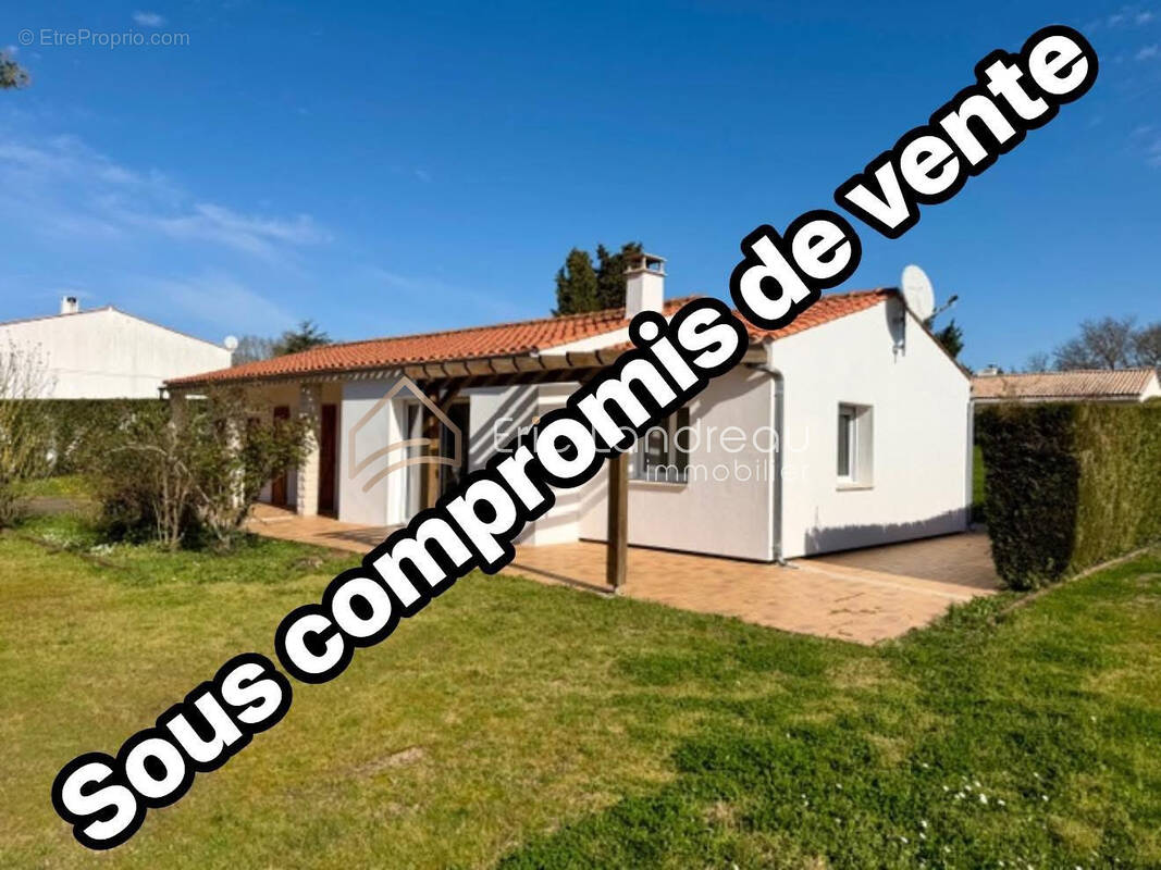 Maison à POIROUX