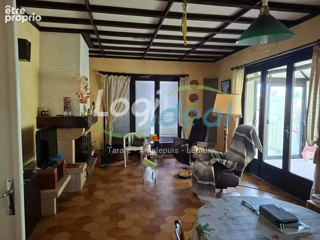 Grande maison de 1980 (5 chambres) avec dépendances et piscine sur 4000m2 de terrain - photo 6