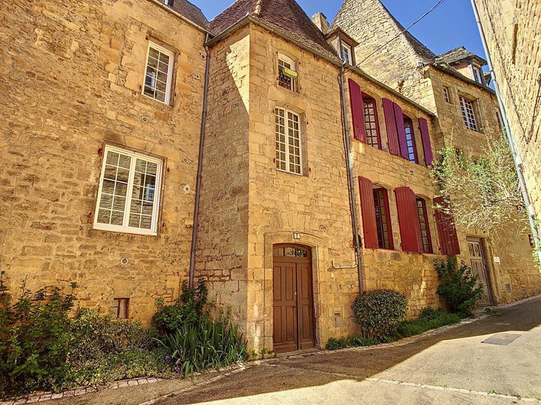 Maison à SARLAT-LA-CANEDA