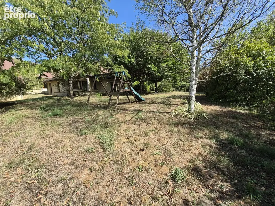 Maison d'architecte de 200 m2 édifiée sur un terrain de 1793 m2 - photo 20