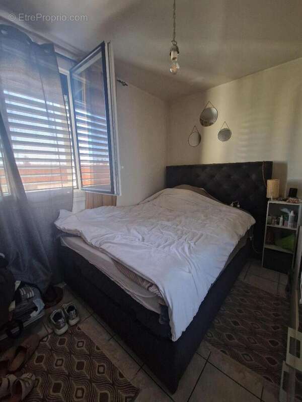   - Appartement à SAINT-PRIEST