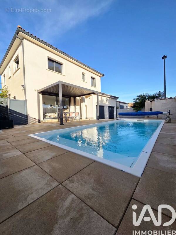 Photo 1 - Maison à PIA