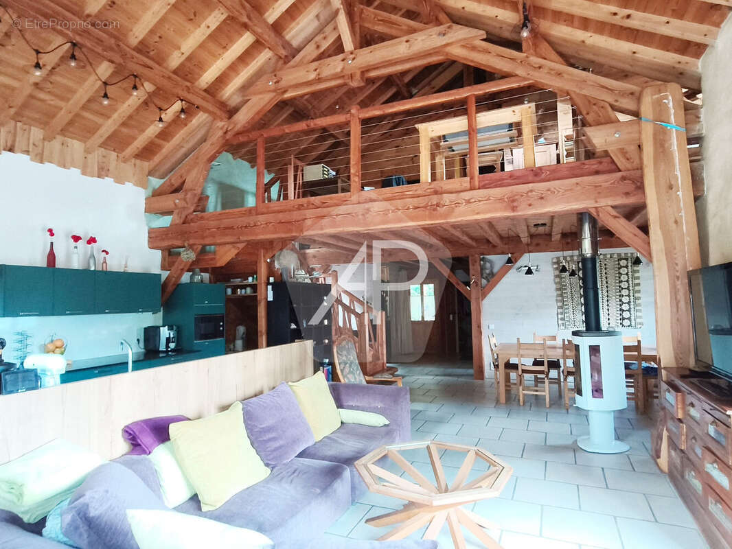 Maison à L'ARGENTIERE-LA-BESSEE