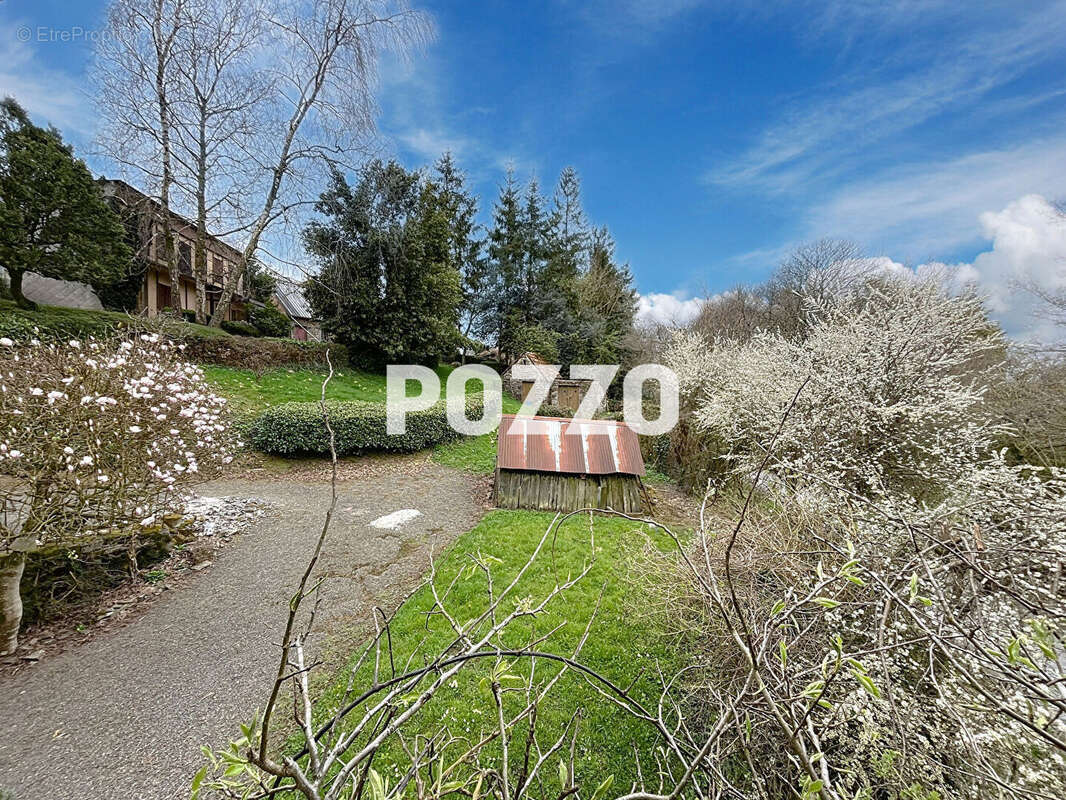 A vendre, maison  en pierres a renover + dependances à sourdeval (50150) - photo 5