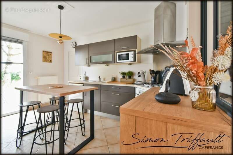 Maison à MONTFORT-LE-GESNOIS