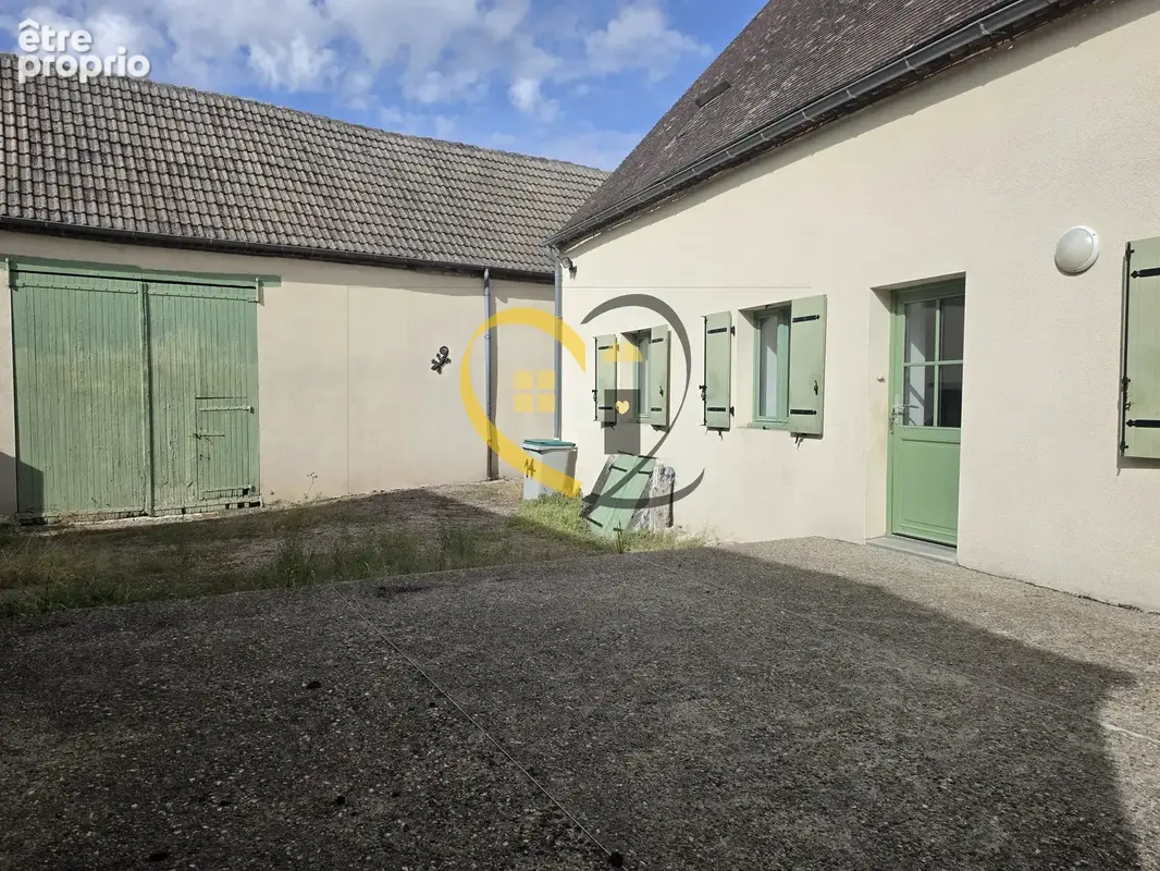 Bessay-sur-Allier – Maison de village rénovée avec fort potentiel, dépendances et terrain de 1 200 m² - photo 4