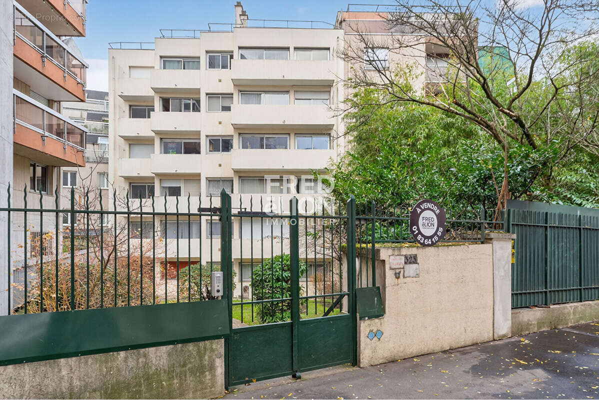 Appartement à PARIS-19E