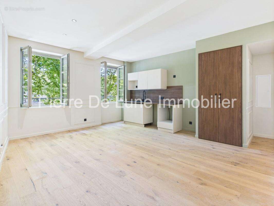Appartement à LYON-1E