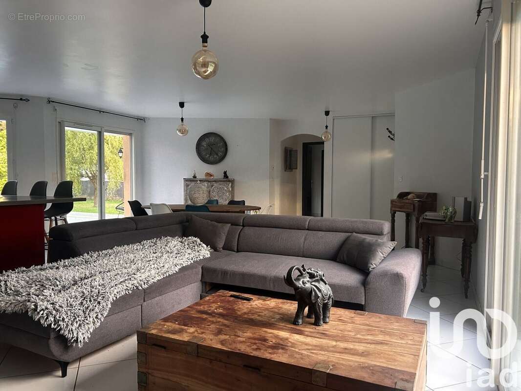 Photo 3 - Maison à SAINT-DENIS-DE-PILE