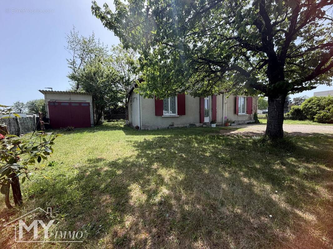 Maison à SAINT-LAURENT-DES-VIGNES