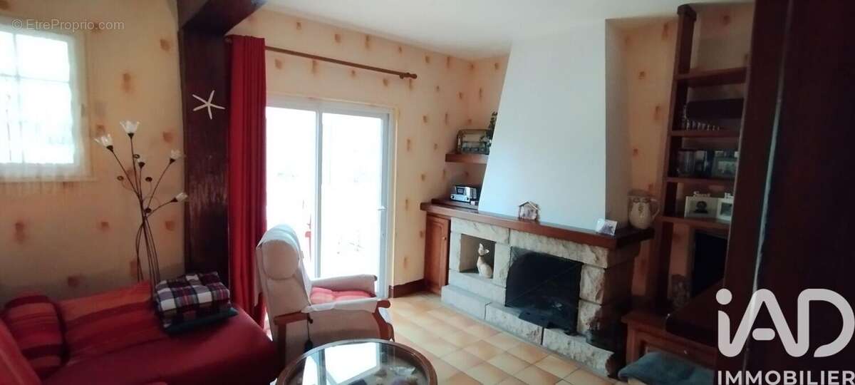 Maison 153 m² à Le Cloitre-Saint-Thegonnec  - photo 5