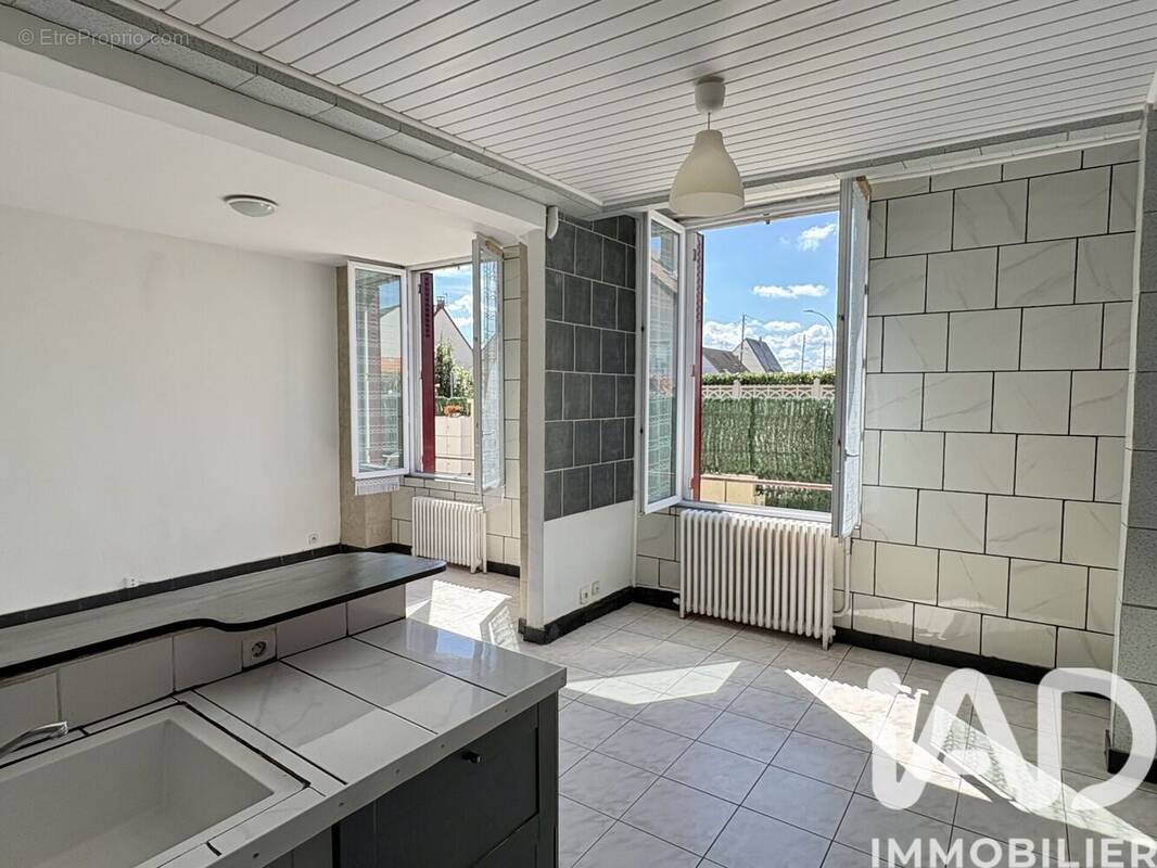 Photo 1 - Appartement à SAVIGNY-SUR-ORGE