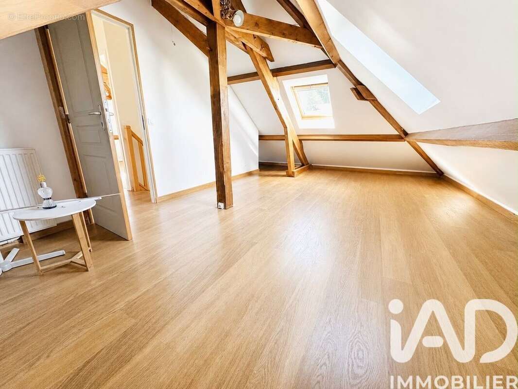 Maison 115 m² à Saint-Arnoult-En-Yvelines  - photo 9