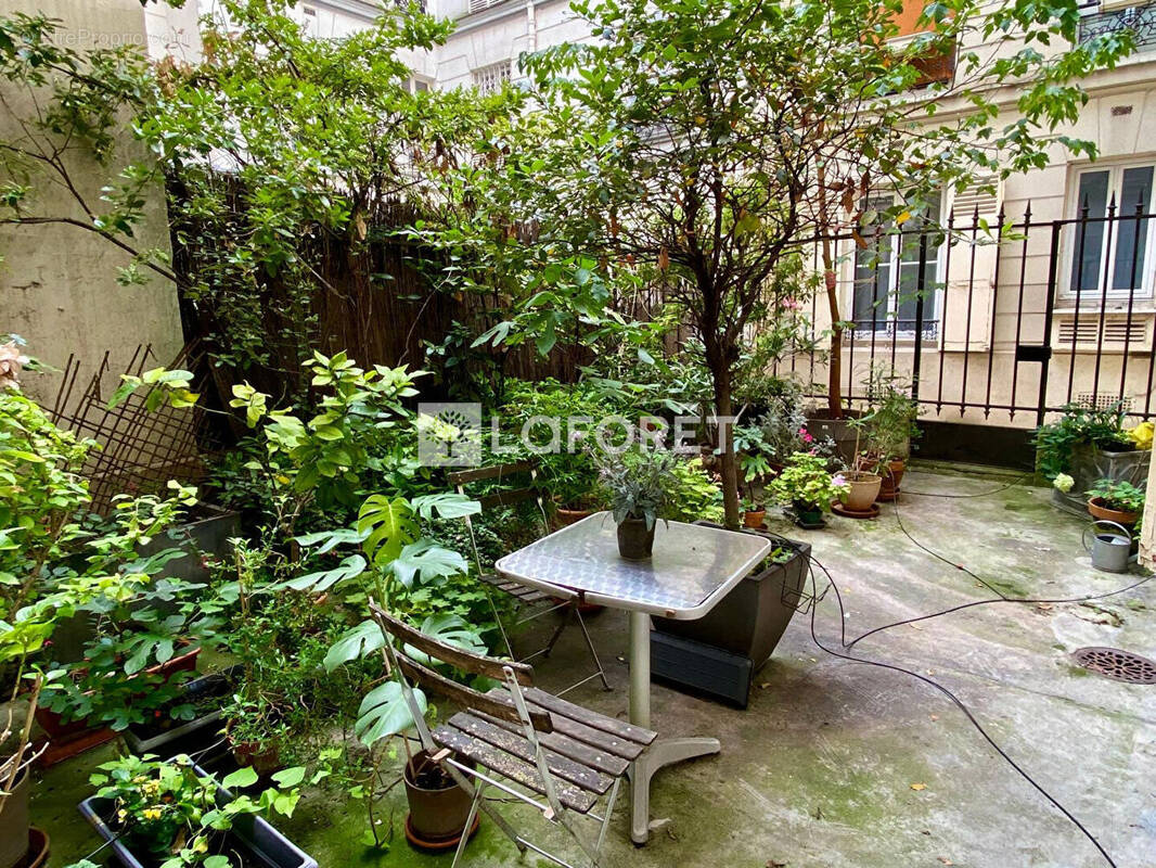 Appartement à PARIS-15E