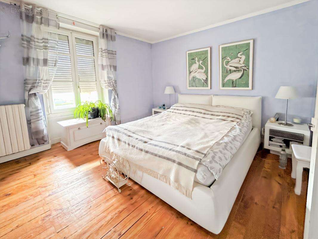 Maison à SARLIAC-SUR-L'ISLE