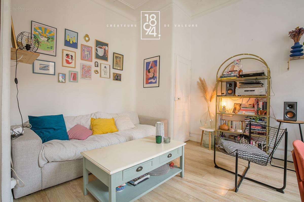 Appartement à MARSEILLE-5E