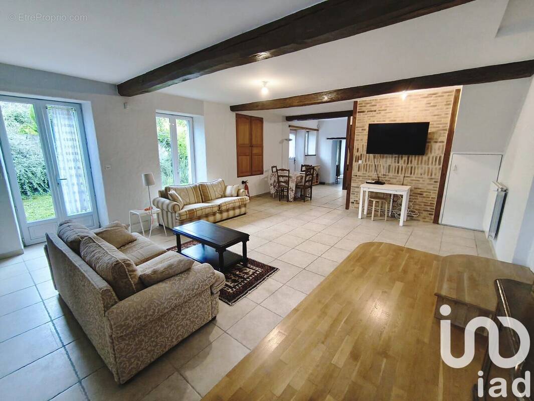 Photo 1 - Maison à CHATENAY-SUR-SEINE