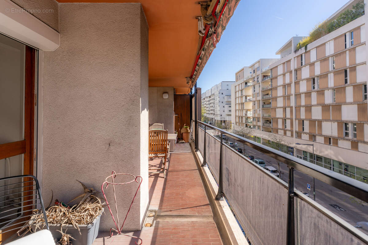 Appartement à MARSEILLE-2E