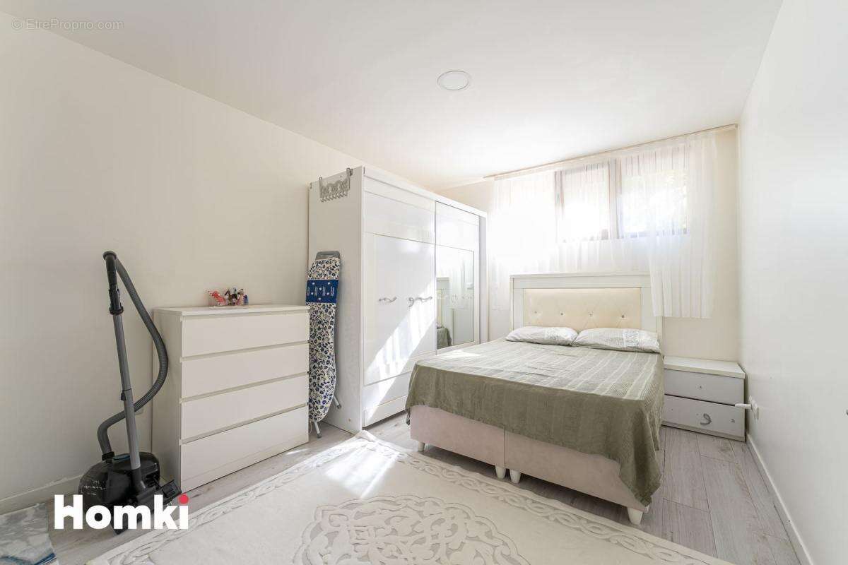 Appartement T4 de 93m² à Marseille 13013, Chemin de Château Gombert - photo 6