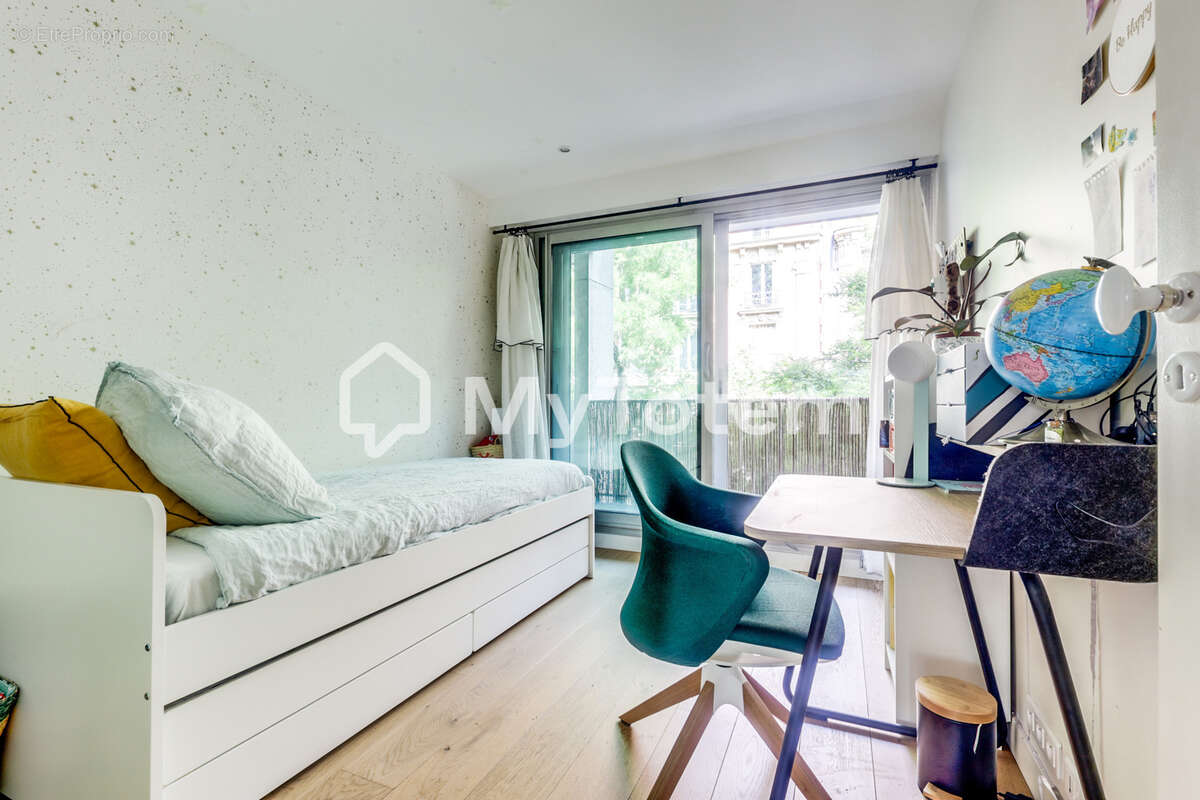 Appartement à PARIS-18E