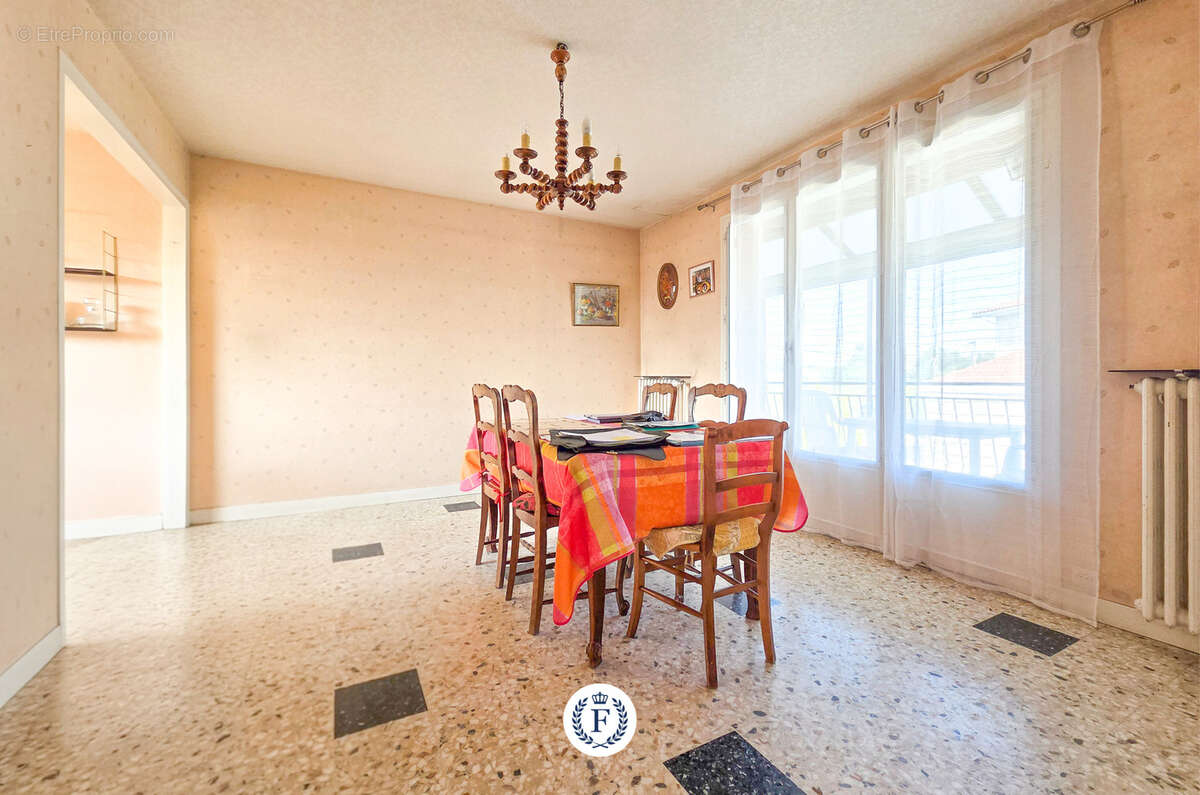 Maison à SAINT-LAGER