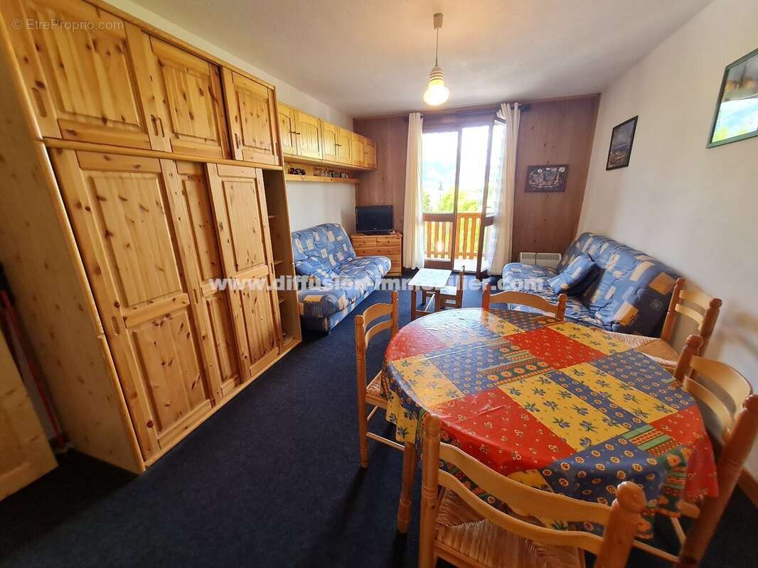 Appartement à LES THUILES