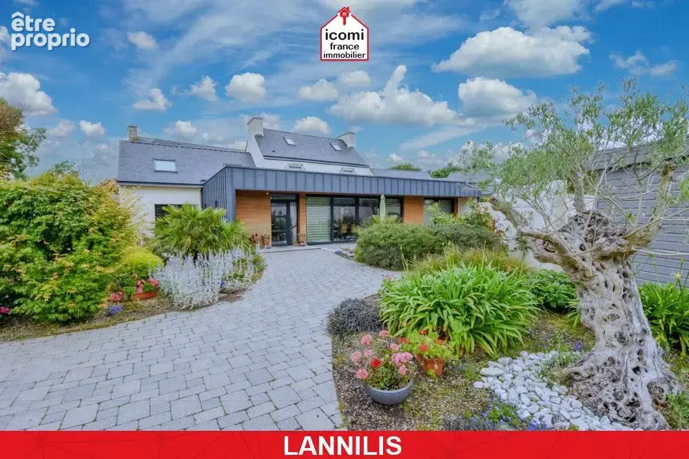 Finistere - lannilis (29870) - a vendre - maison t8 201m² + 3 gites t4 92m², t3 50m² et t3 50m² - double garage - carport - spa  - photo 2