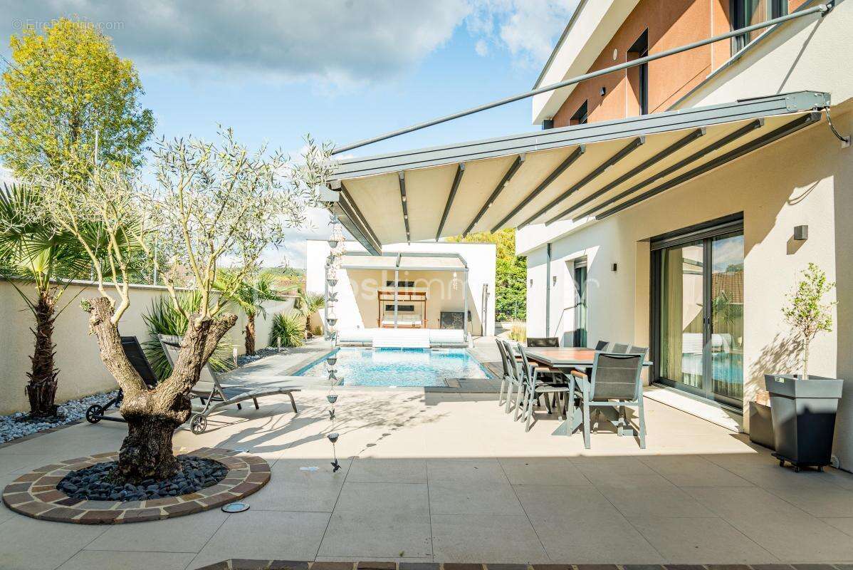 Maison à FONTAINEBLEAU