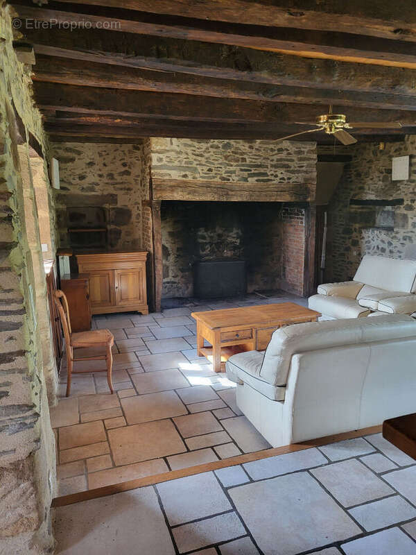 Maison à LACAPELLE-MARIVAL