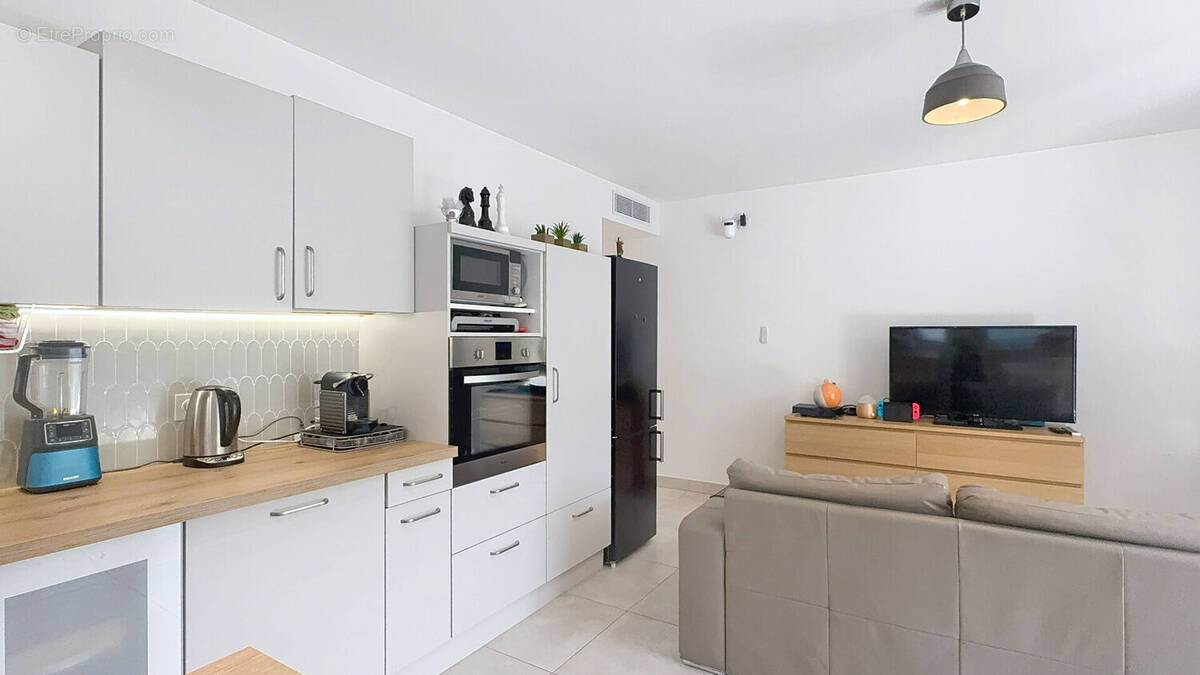 Appartement à VILLENEUVE-LOUBET