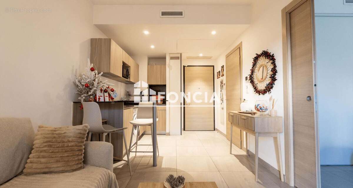 Cannes centre marechal juin/lacour/cirrode t2 de 32 m2+terrasse 10m2+parking rés. standing neuve villa canoa - photo 2