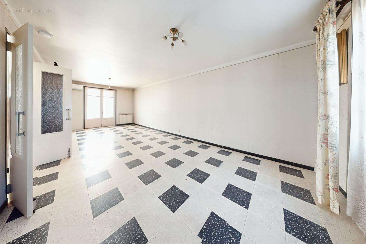 Maison à BOUC-BEL-AIR