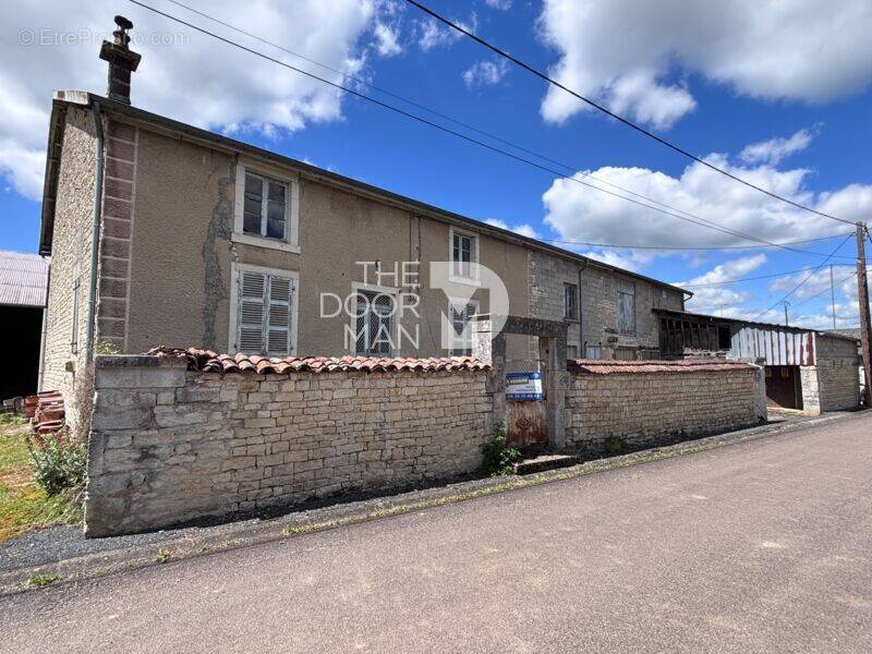 Maison à GILLANCOURT