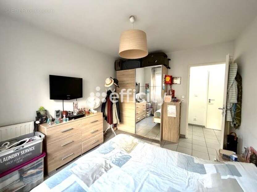 Appartement à MARSEILLE-3E