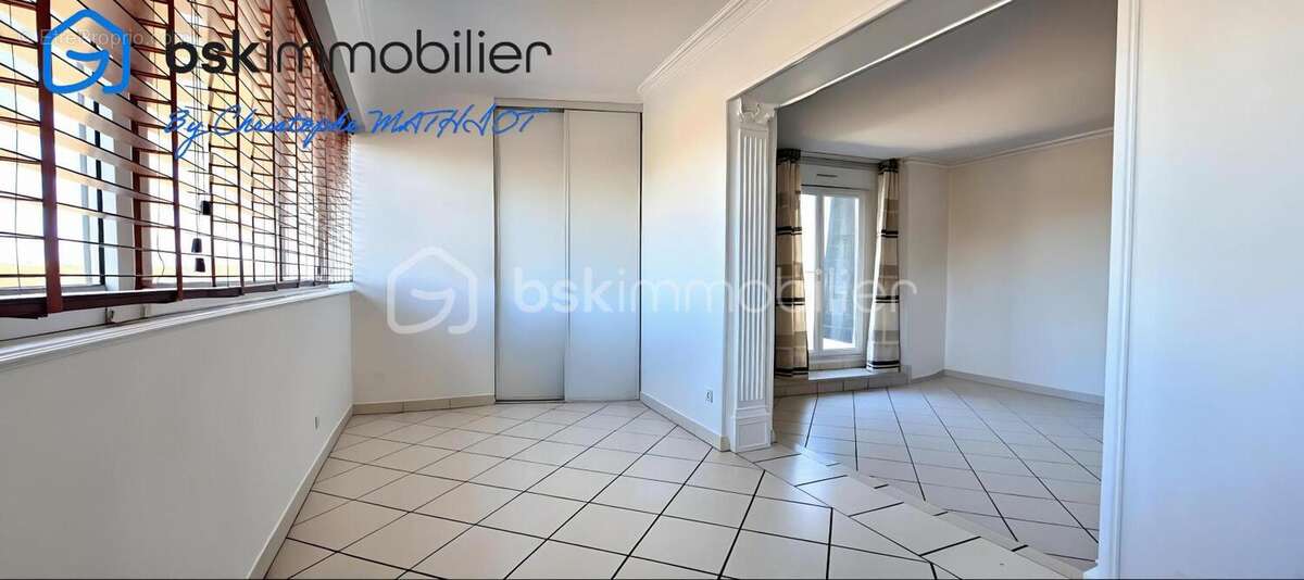 Appartement à VERNEUIL-SUR-SEINE