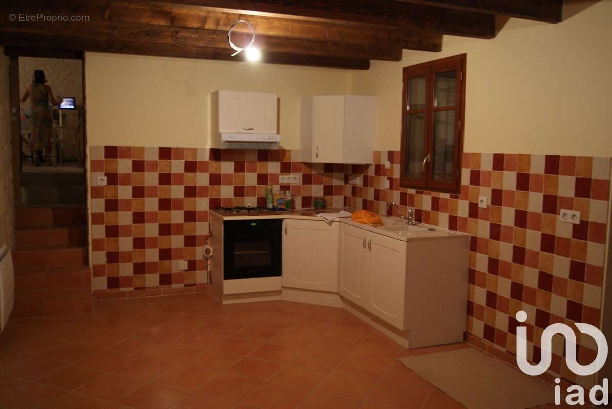 Maison 87 m² à Jussas  - photo 5