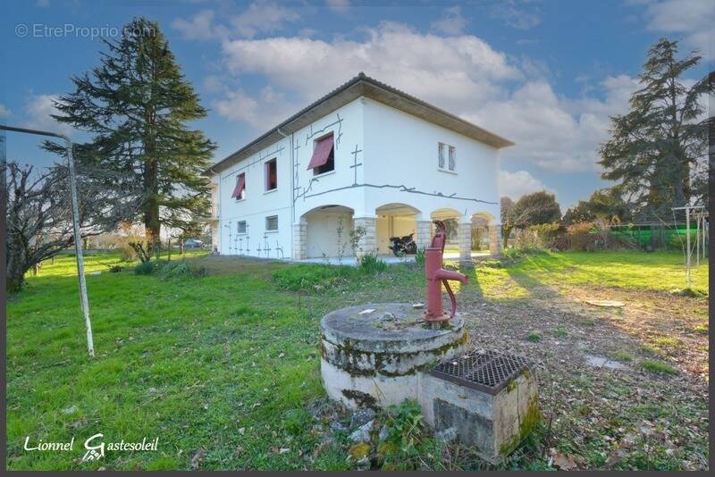 Maison à PORT-SAINTE-FOY-ET-PONCHAPT