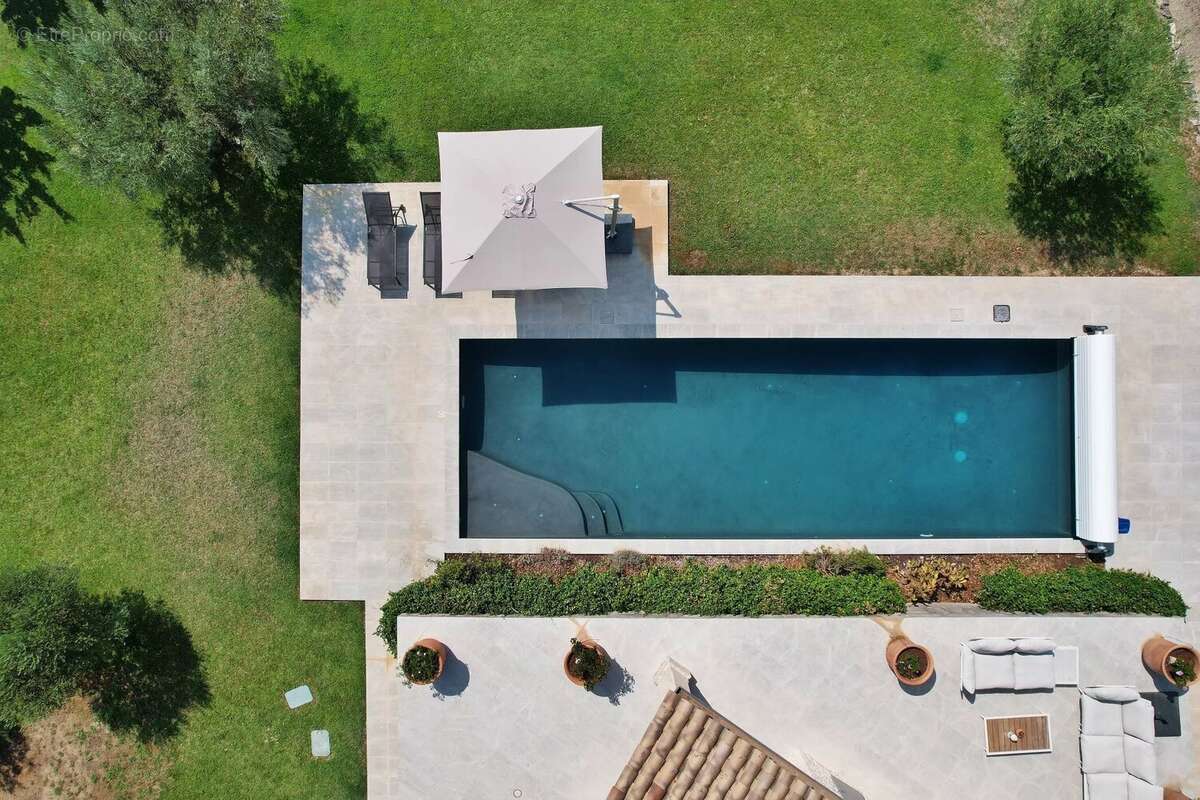 Unique propriété avec piscine et vue panoramique - photo 5