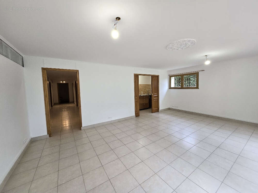 Maison à FRANCHEVILLE