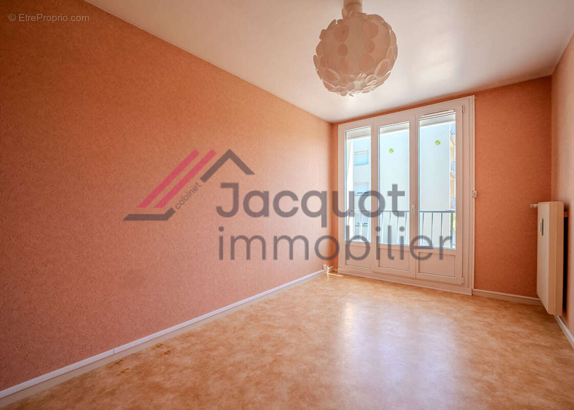 Appartement à LONS-LE-SAUNIER