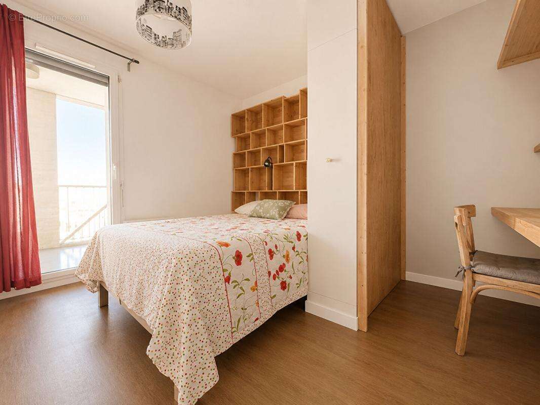 Vente T4 78m2 BORDEAUX (33800) - photo 4