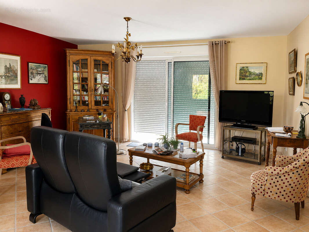 Pavillon de plain pied de 117 m2 / quartier residentiel mirebeau - photo 6