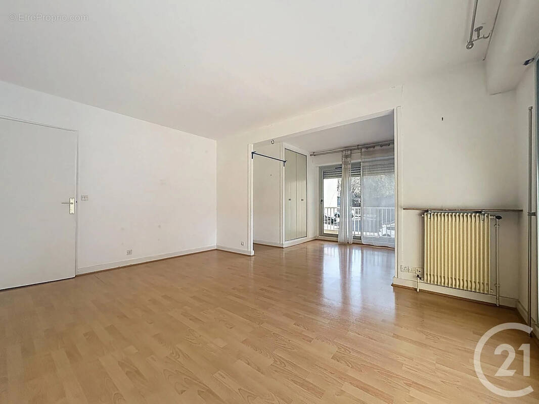 Appartement à MELUN