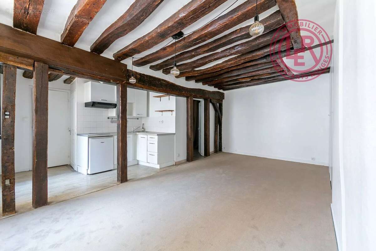 Appartement à PARIS-4E
