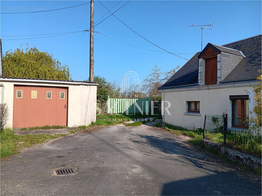 Maison à CHISSAY-EN-TOURAINE